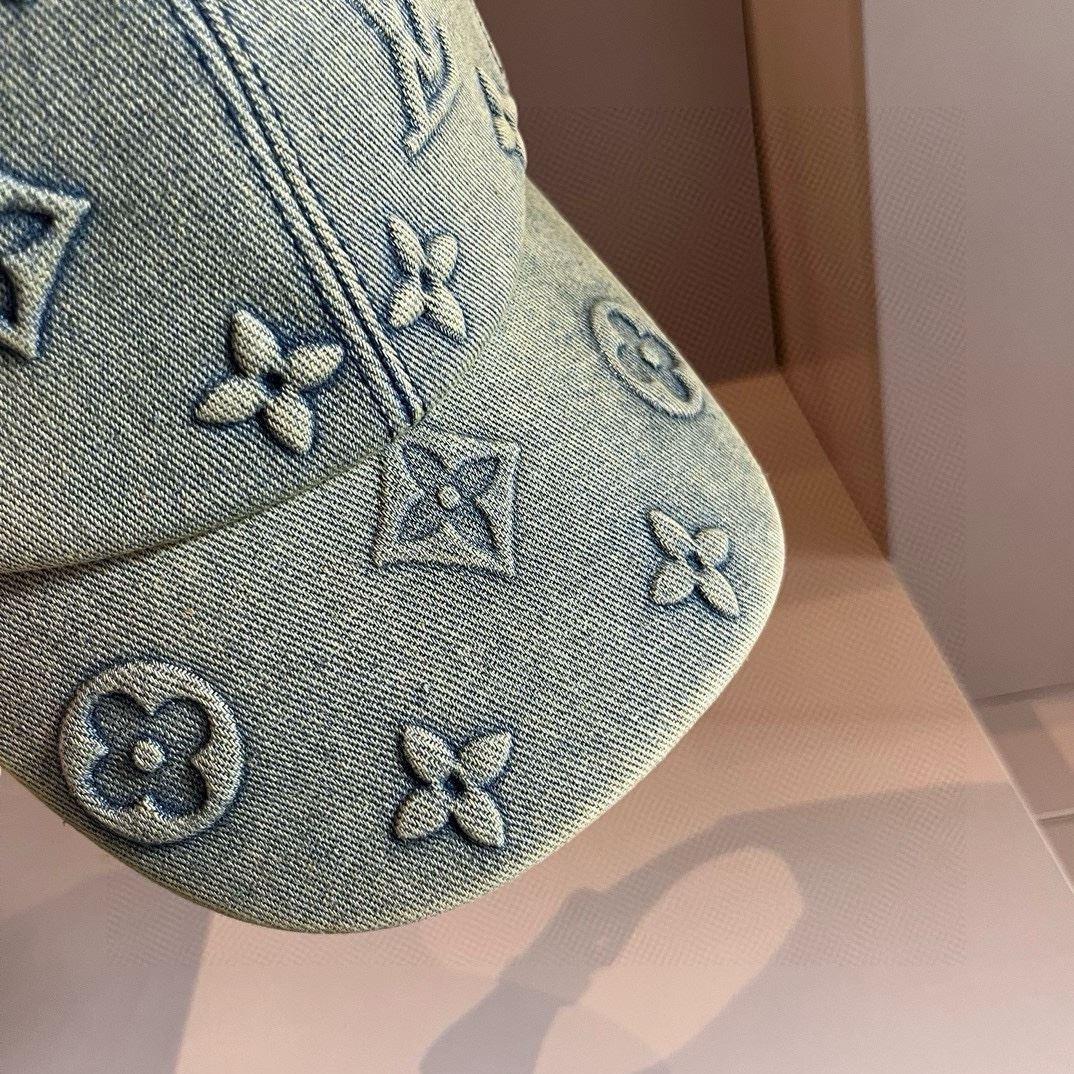 Louis Vuitton Caps